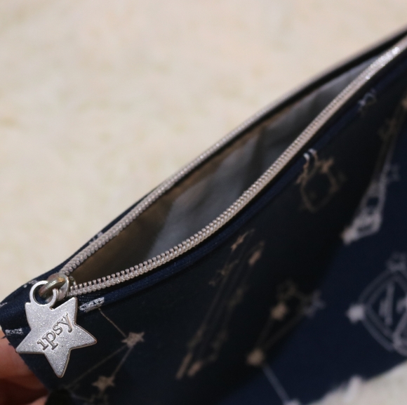 Ipsy bag and blue coin wallet  gold chain - Picture 6 of 7